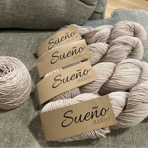 Sueño Yarn in Soft Cream/Beige
